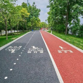 寶雞市  彩色透水混凝土  透水地坪材料增強(qiáng)劑  生態(tài)透水地坪 透水地坪粘接劑  彩色透水混凝土廠家  壓花地坪生產(chǎn)廠家 品質(zhì)為先
