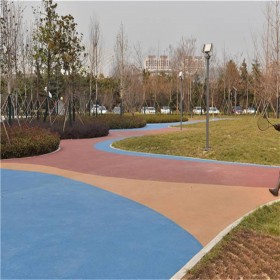 彩色透水混凝土 透水混凝土罩面噴涂 無(wú)砂透水混凝土添加劑 全國(guó)施工 透水混凝土3公分施工