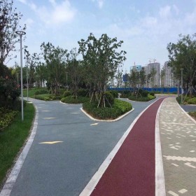 江西 商業(yè)街彩色混凝土 生態(tài)透水混凝土材料 海綿城市道路 量大送貨到工地免費(fèi)技術(shù)指導(dǎo)
